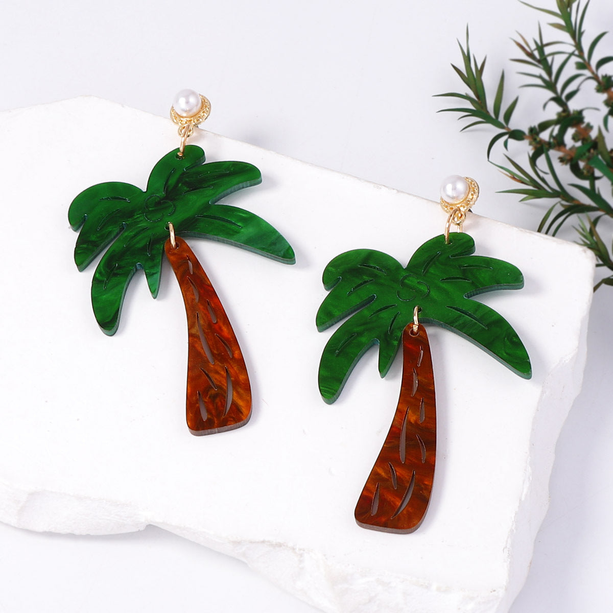 Chic Ocean-Inspired Casual Vacation Earrings: Unique Creative Design Shell and Faux Pearl Coconut Tree Pendant for Women