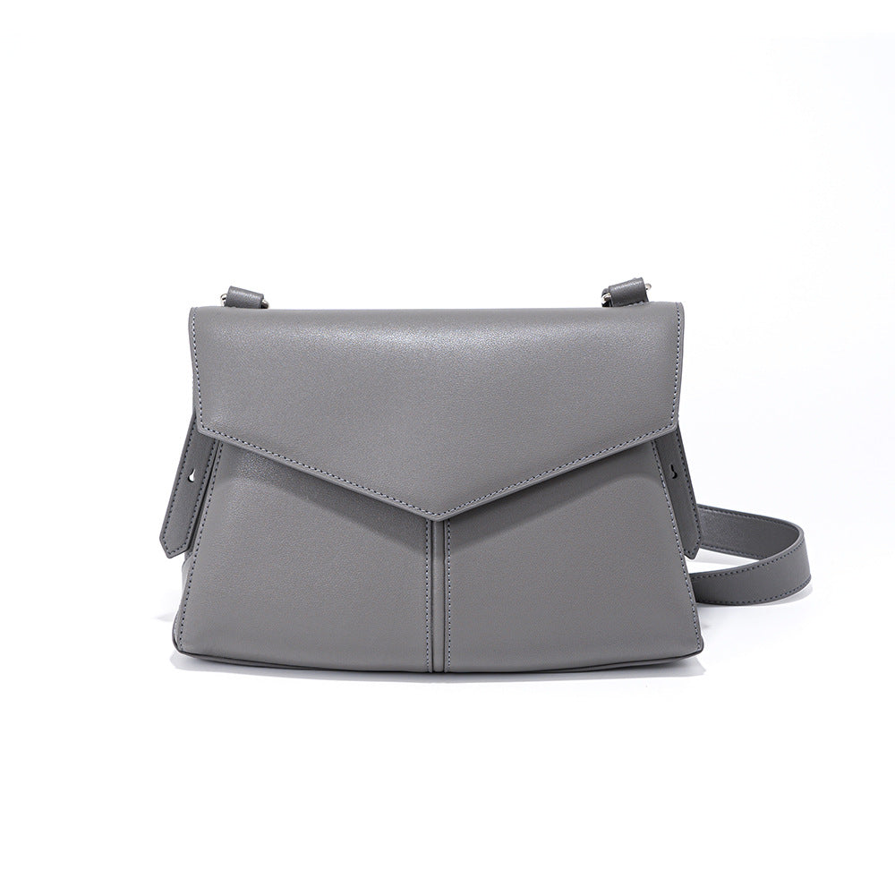 Minimalist Messenger Bag with Unique Design, Crossbody Bag for Commuting, Versatile and Spacious Genuine Leather Shoulder Bag
