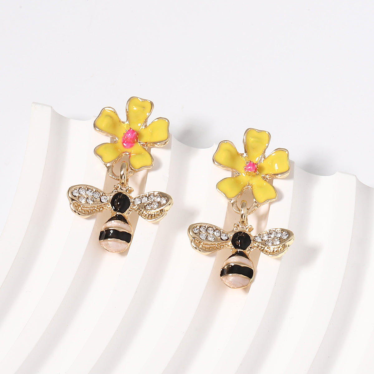 Chic Minimalist Bee and Flower Drop Earrings with Sparkling Rhinestones - Trendy and Unique Floral Jewelry for Women