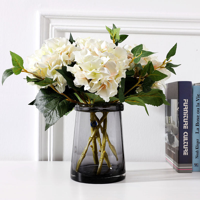 Lifelike Hydrangea Decor -  Artificial Wedding Flowers for Elegant Bridal Arrangements, Perfect for California Weddings and Event Decorations