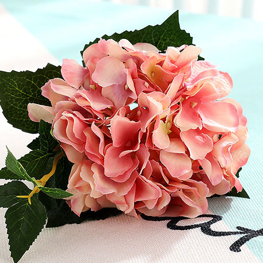 Lifelike Hydrangea Decor -  Artificial Wedding Flowers for Elegant Bridal Arrangements, Perfect for California Weddings and Event Decorations