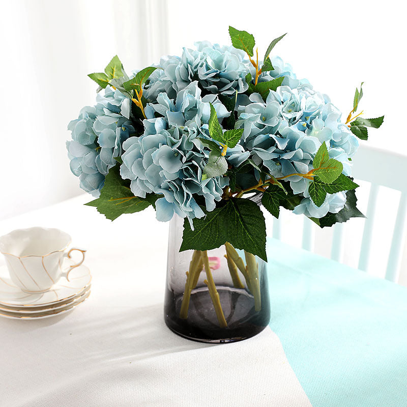 Lifelike Hydrangea Decor -  Artificial Wedding Flowers for Elegant Bridal Arrangements, Perfect for California Weddings and Event Decorations