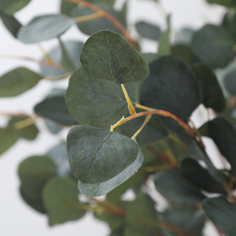 Realistic Green Eucalyptus Leaves - Perfect for Wedding Decor, Photography Props, and Home Decoration - Lifelike Artificial Plant for a Touch of Nature