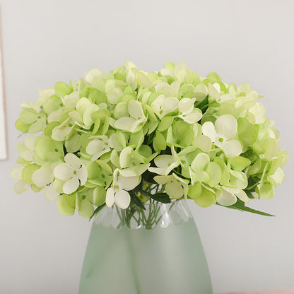 Elegant Faux Hydrangea Bouquet for Wedding Aisle Decoration - Stunning 5-Head Silk Flower Arrangement for Home and Tabletop Décor