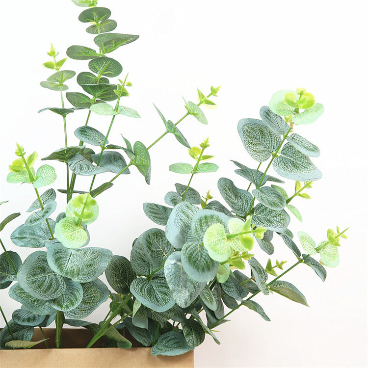 Stylish European-Inspired Faux Money Plant with Lush Green Leaves - Perfect for Minimalist Home Decor, Floor Displays, and Elegant Floral Arrangements