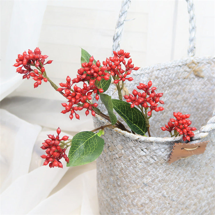 High-Quality Nordic Faux Berry Plastic Flowers - Japanese Wild Fruit Decor for Weddings and Home Styling - Perfect for Floral Arrangements and Elegant Centerpieces