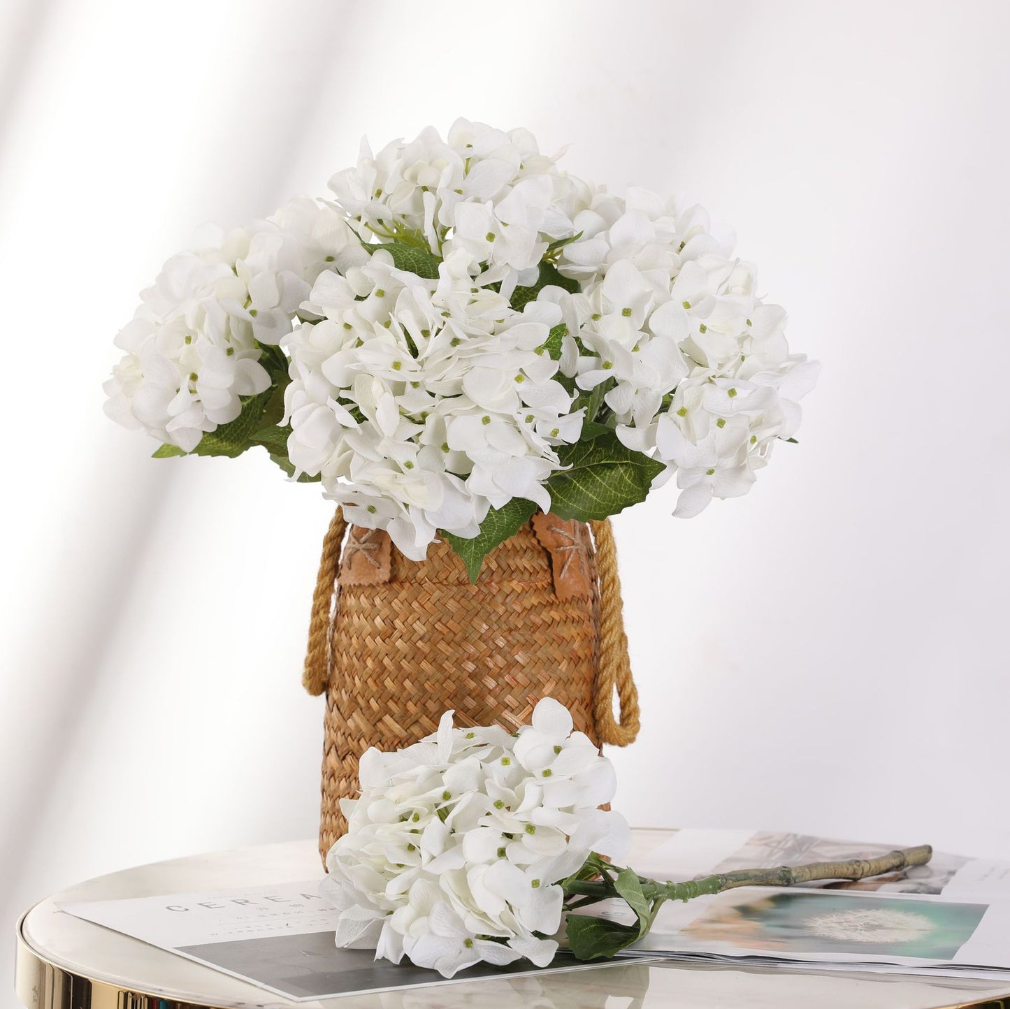 Luxurious Touch Moisture-Proof Hydrangea Artificial Flower Arrangement - Perfect for Dining Tables, Home Decor, and Sample Room Displays