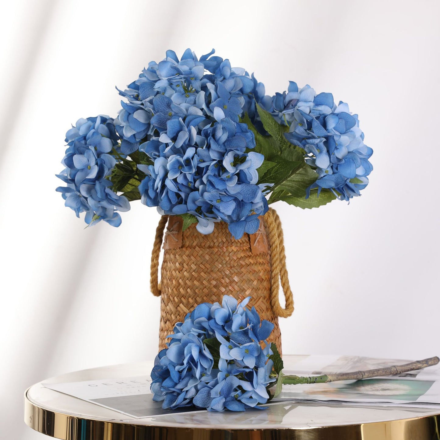 Luxurious Touch Moisture-Proof Hydrangea Artificial Flower Arrangement - Perfect for Dining Tables, Home Decor, and Sample Room Displays