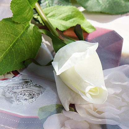 Elegant Moisturizing Single Stem Faux Rose – Perfect for Valentine's Day, Romantic Décor, or Photographic Props!