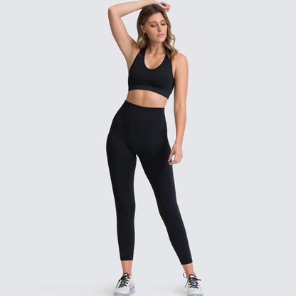 Seamless Yoga Outfit for a Sculpted Butt Beautiful Back High Waisted Butt Lifting Leggings Supportive Sports Bra for Comfort and Performance