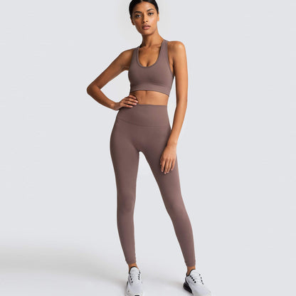 Seamless Yoga Outfit for a Sculpted Butt Beautiful Back High Waisted Butt Lifting Leggings Supportive Sports Bra for Comfort and Performance