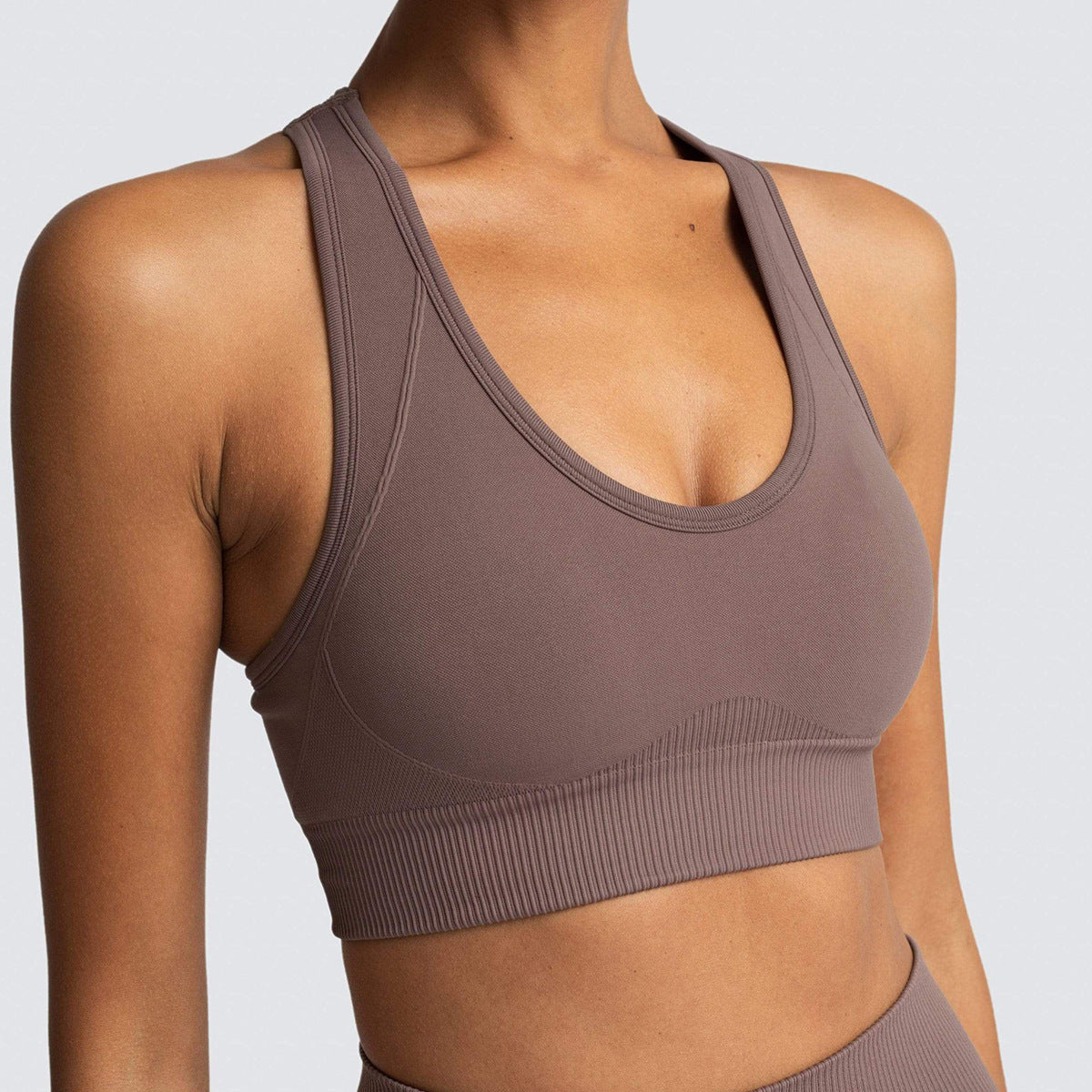 Seamless Wireless Breathable Yoga Tank Top Running Sports Bra Plus Size Supportive Activewear with Beautiful Back Design