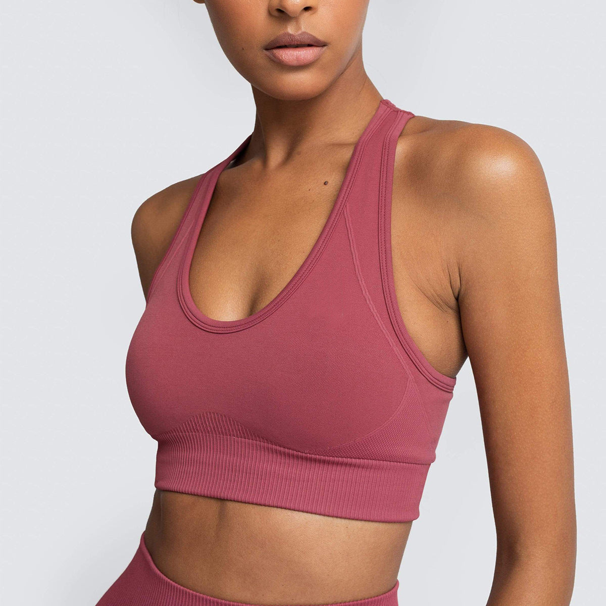 Seamless Wireless Breathable Yoga Tank Top Running Sports Bra Plus Size Supportive Activewear with Beautiful Back Design