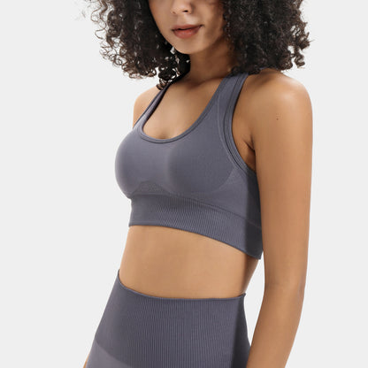 Seamless Knit Butt Lifting Yoga Set for Women and Comfortable Workout Outfit with Tank Top for Enhanced Performance