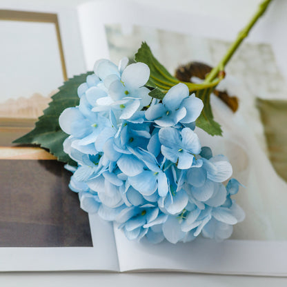 Lifelike Hydrangea Artificial Flowers for Weddings - Elegant Silk Floral Decoration for Arches, Aisles, and Home Décor