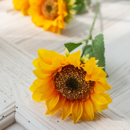 Realistic Faux Sunflowers for Weddings and Home Decor - Charming Artificial Flower Bouquets for Lasting Beauty