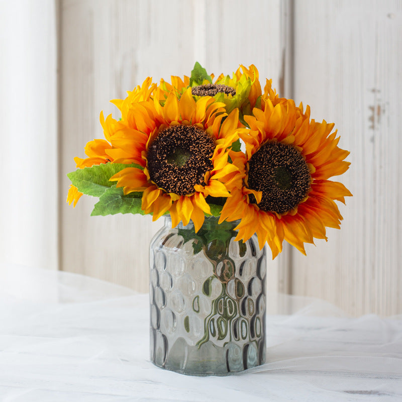 Vibrant Faux Sunflower Bouquet for Weddings and Home Decor – Realistic Silk Flowers for Stunning Bridal Bouquets and Charming Floral Arrangements