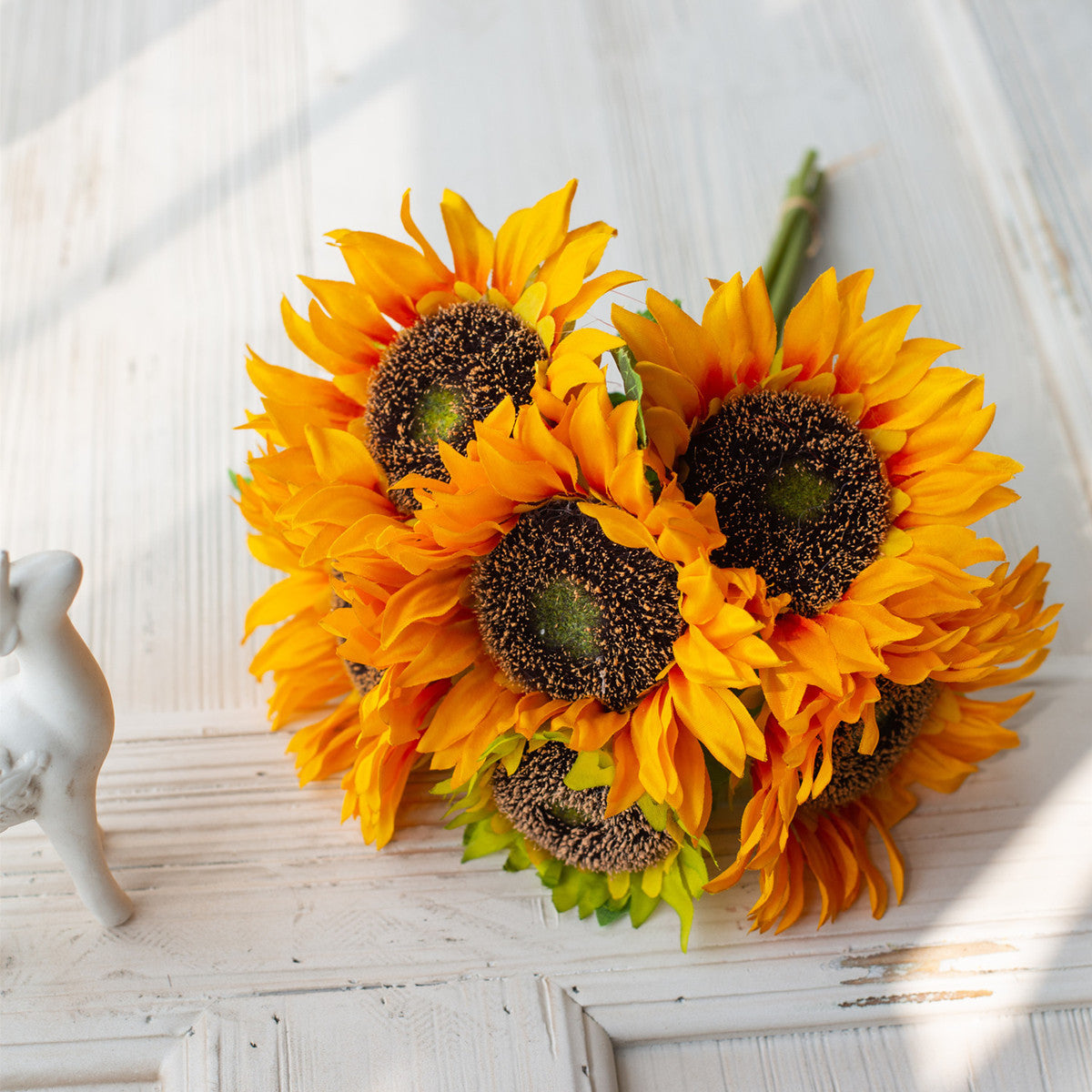 Realistic Faux Sunflowers for Weddings and Home Decor - Charming Artificial Flower Bouquets for Lasting Beauty