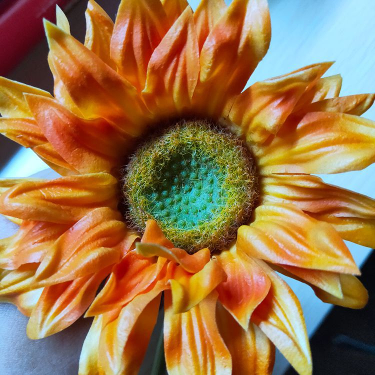 Vibrant Velvet PU Sunflower - Realistic Faux Flower Bouquet for Wedding Decorations, Handheld Arrangements, and Home Decor