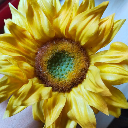 Vibrant Velvet PU Sunflower - Realistic Faux Flower Bouquet for Wedding Decorations, Handheld Arrangements, and Home Decor