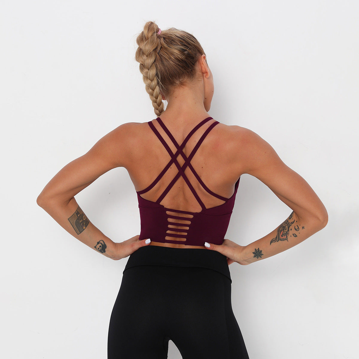 Cross Back Sports Bra with Adjustable Thin Straps Shockproof Supportive and for Yoga and Fitness Workouts