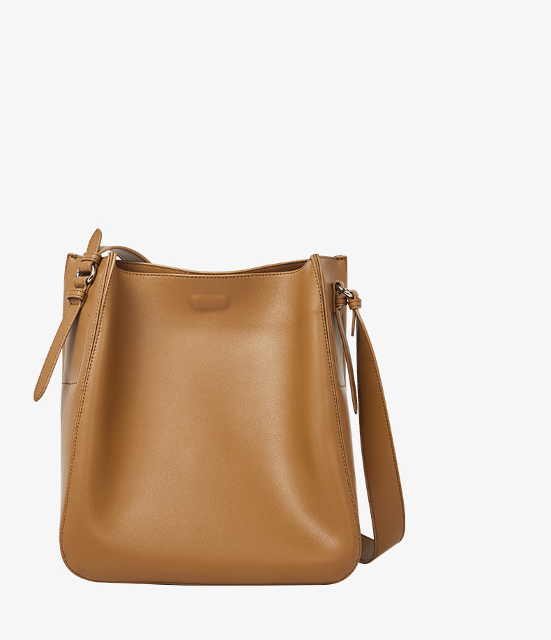 Genuine Leather Women's Casual Shoulder Crossbody Bucket Bag Vintage Inspired Unique Design for Commuting and Everyday Style
