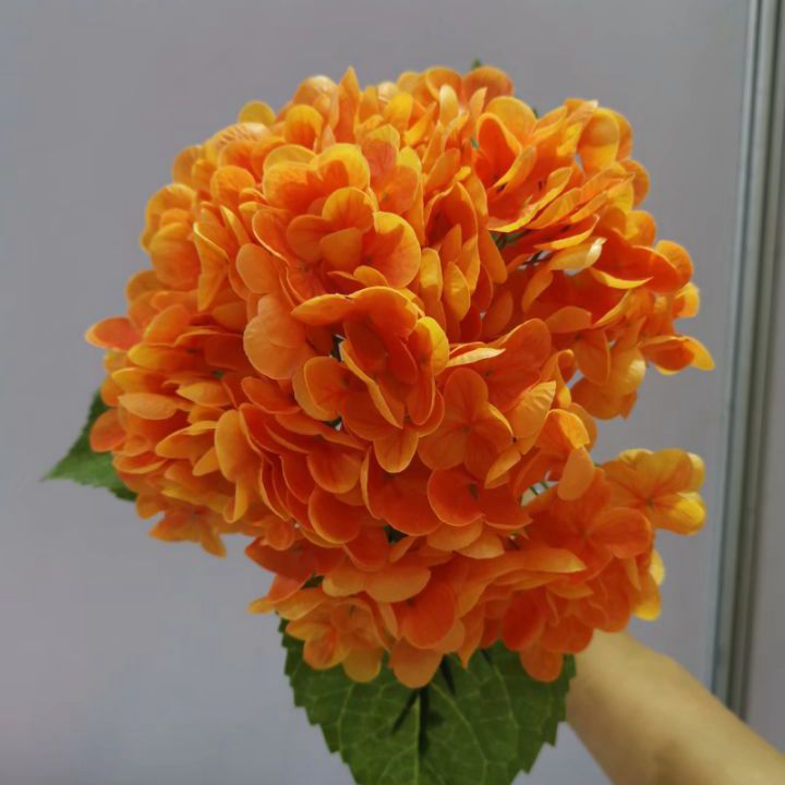 Realistic Faux Hydrangea Bouquet - Lifelike Touch, Moisture-Resistant, Perfect for Hotel Decor, Weddings, and Special Events