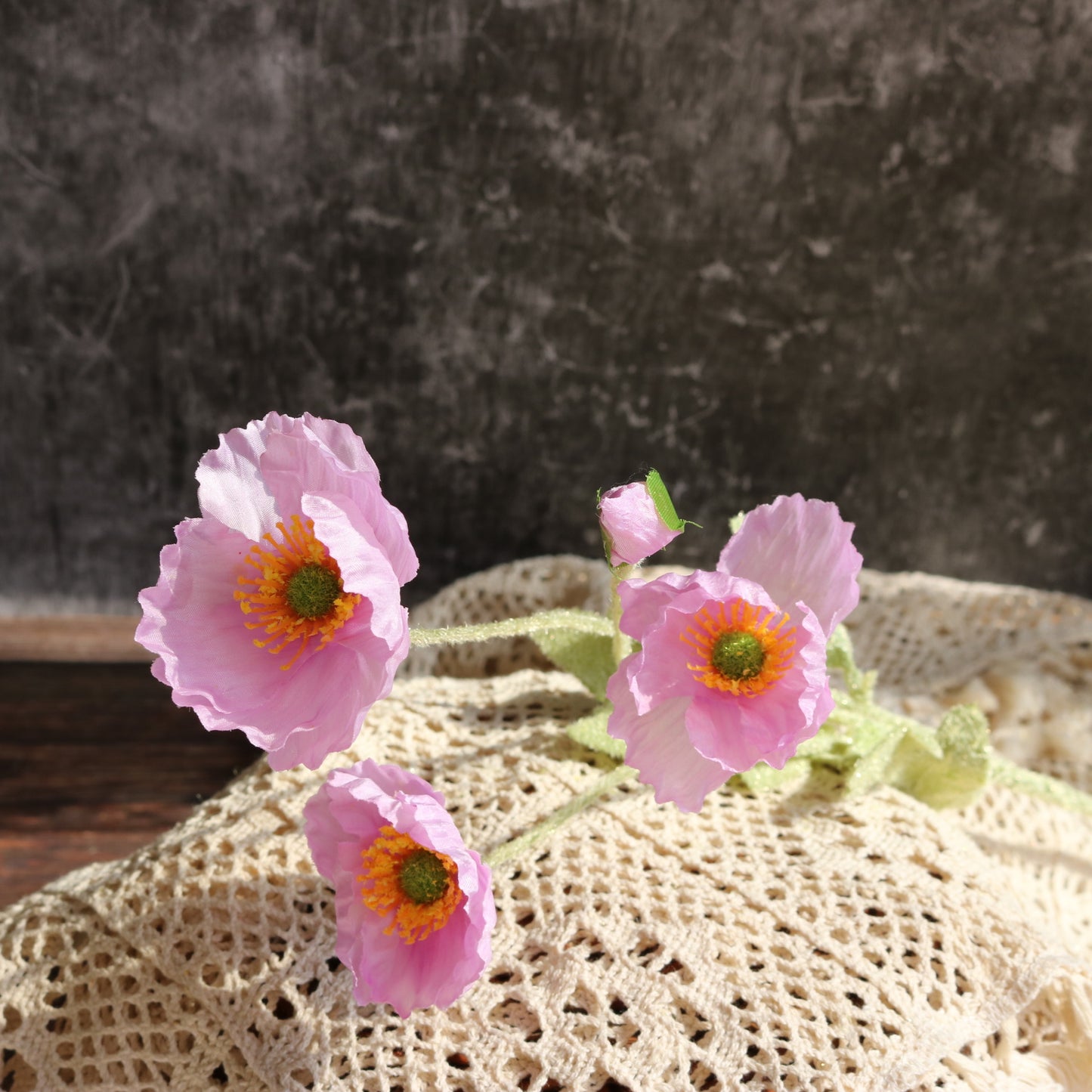 Stunning Icelandic Poppy Silk Flowers for Weddings - 4-Pronged Flower Arrangements Perfect for Aisle Decor and Elegant Floral Walls