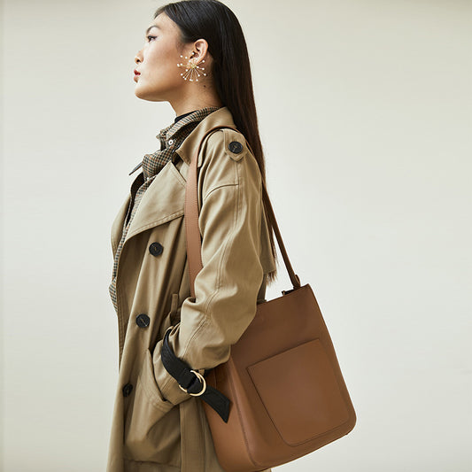 Genuine Leather Women's Casual Shoulder Crossbody Bucket Bag Vintage Inspired Unique Design for Commuting and Everyday Style