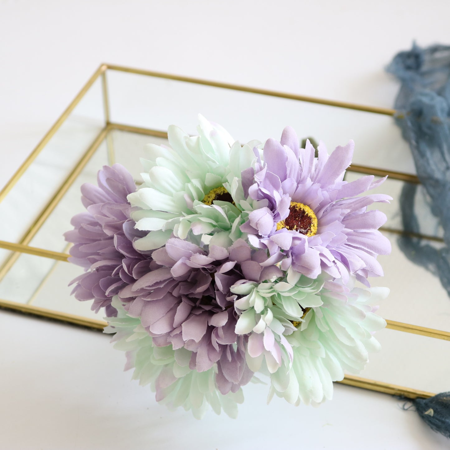 Realistic African Daisy Silk Flowers - Elegant Desktop Décor for Home and Office - Perfect for Year-Round Decoration and Gifting