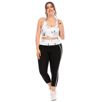 Plus Size Fitness Outfit Set Cozy Yoga Apparel with Snug Leggings and Sports Bra for Comfort for Your Active Lifestyle