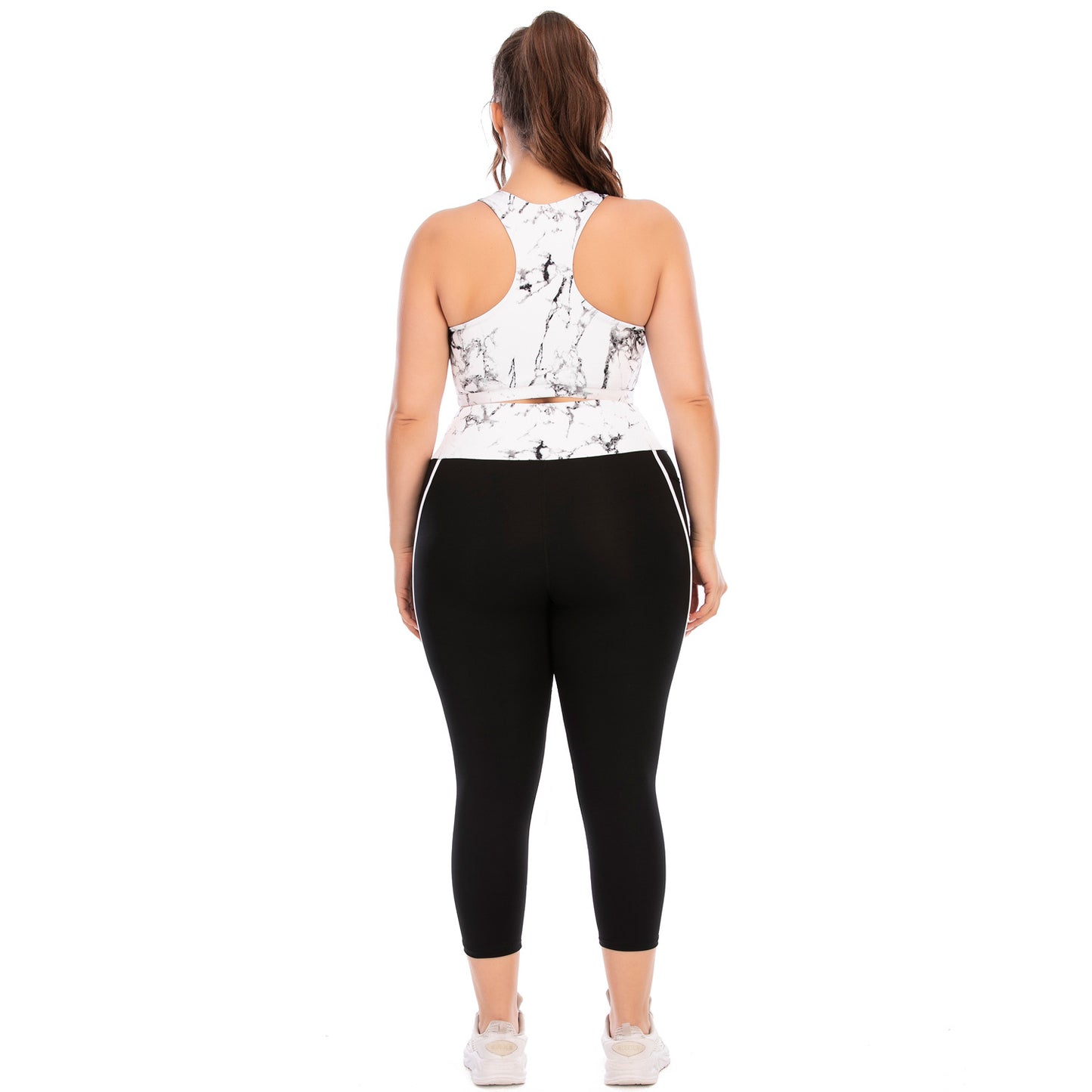 Plus Size Fitness Outfit Set Cozy Yoga Apparel with Snug Leggings and Sports Bra for Comfort for Your Active Lifestyle