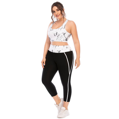 Plus Size Fitness Outfit Set Cozy Yoga Apparel with Snug Leggings and Sports Bra for Comfort for Your Active Lifestyle