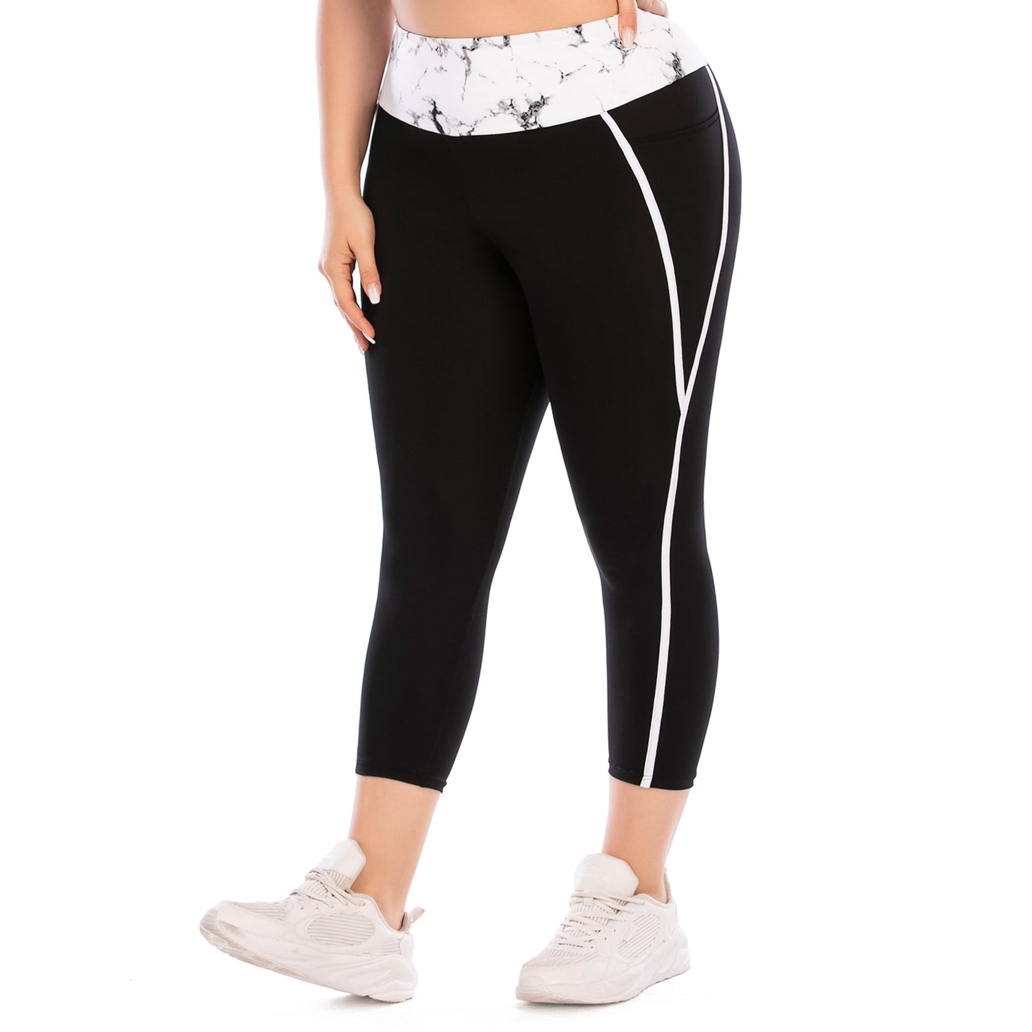 Plus Size Fitness Outfit Set Cozy Yoga Apparel with Snug Leggings and Sports Bra for Comfort for Your Active Lifestyle