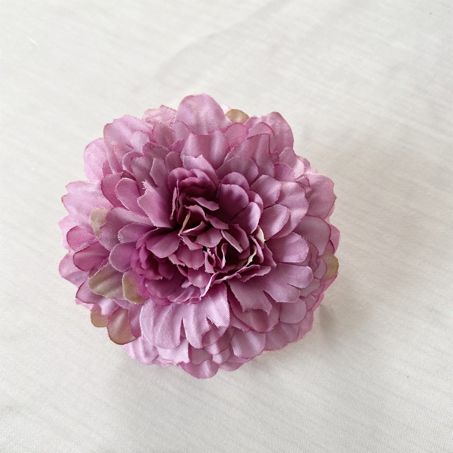 Realistic Silk Flowers - Artificial Roses, Peonies, and Carnations for Wedding Photography, Home Decor, and Floral Arrangements