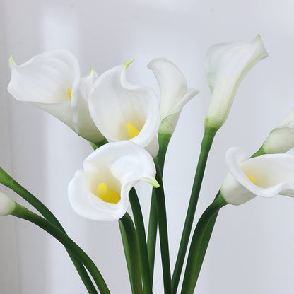 Realistic Miniature PU Calla Lily Flower Arrangement for Hotel and Living Room Décor – Stunning Life-like Faux Flowers for Elegant Home Accents