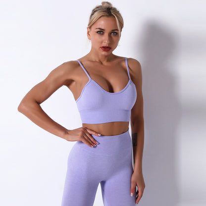 Seamless Women's Yoga Sports Set Summer Fitness Outfit with Leggings for Comfort and Style