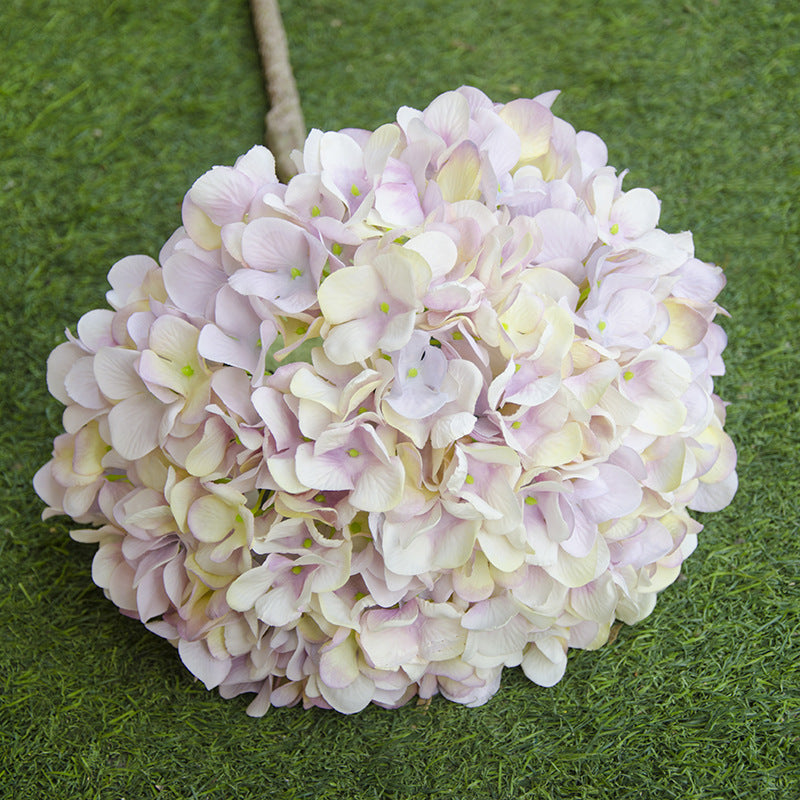 Elegant Bella Hydrangea Faux Flower Bouquet - Stunning European-Style Home Décor Decoration for Timeless Beauty