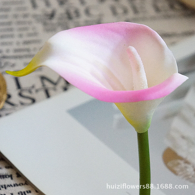 Realistic Mini Soft Silicone Calla Lily Stem - Perfect for Home Décor, Weddings, and Photography Props