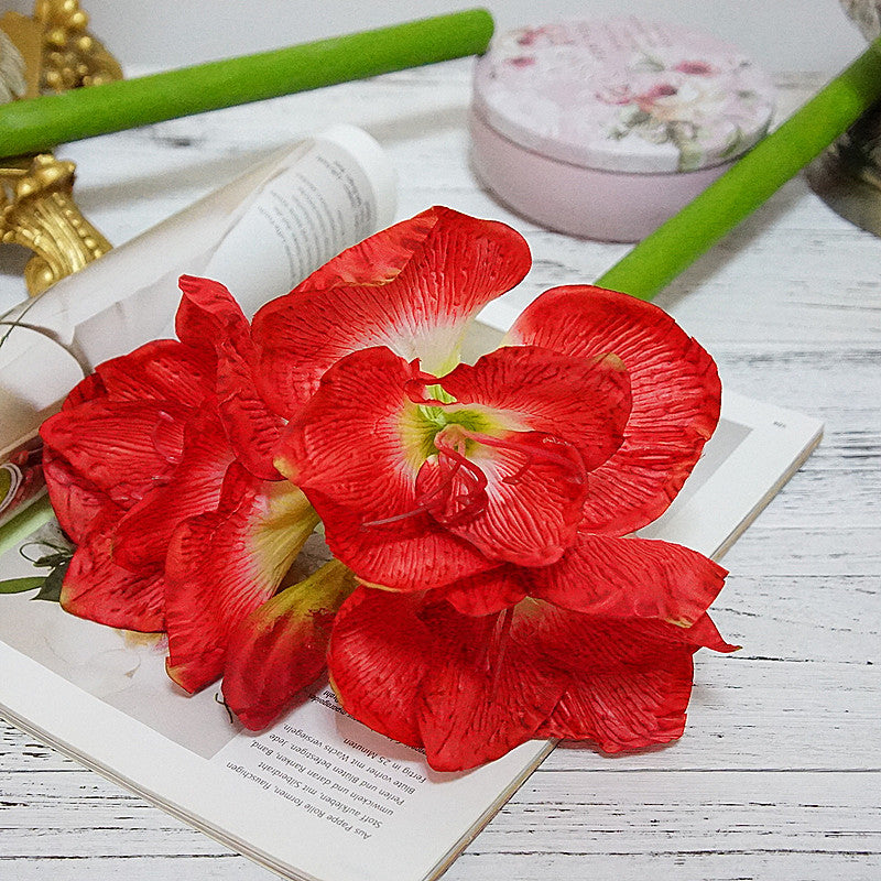 Vibrant Short-Stemmed Red Amaryllis - Realistic Artificial Flowers for Home Décor, Living Room Arrangements, Wedding Decor, and Photography Backdrops