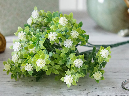 Charming American Rustic Baby's Breath Faux Flowers - Perfect for DIY Plant Wall Decor, Handmade Floral Arrangements, and Craft Projects