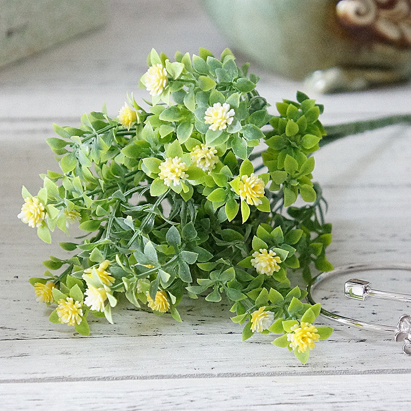 Charming American Rustic Baby's Breath Faux Flowers - Perfect for DIY Plant Wall Decor, Handmade Floral Arrangements, and Craft Projects