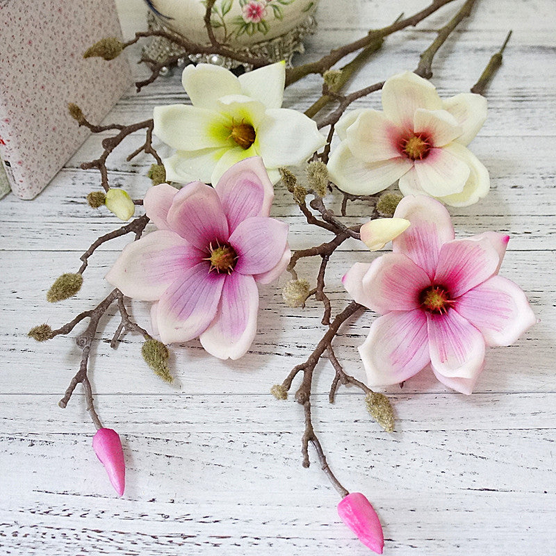 Elegant Soft Gel Short-Stemmed Magnolia & Cotton Flower Faux Floral Arrangement - Ideal for Home Decor, Weddings, and Photography Events