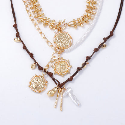 Chic Vintage-Inspired Geometric Badge Pendant Necklace for Women – Luxuriously Layered with Imitation Pearl Accents for a Unique Casual Style