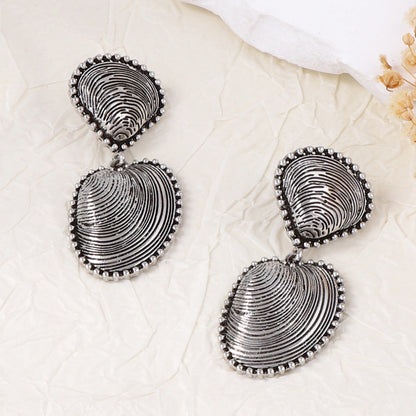 Luxurious Shell-Inspired Statement Earrings for Women - Vintage-Style Alloy Design with Unique Textures Perfect for Upscale Vacations