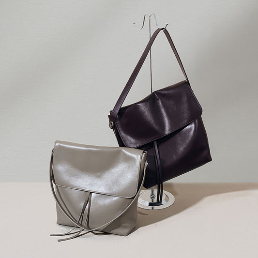 Vintage Genuine Leather Shoulder Bag Large Capacity Artistic Tote Bag with Japanese Korean Style for Commuting and Casual Crossbody Use