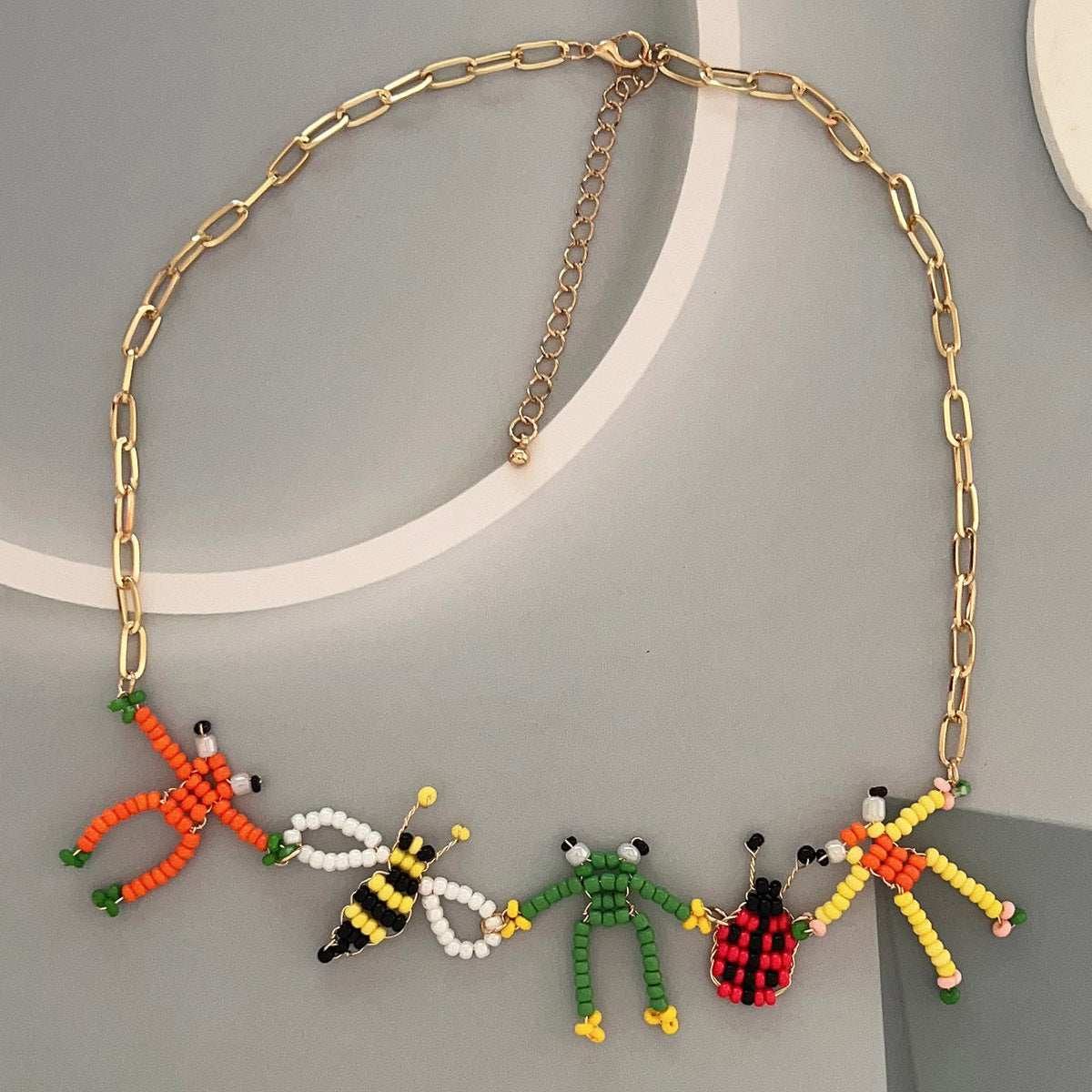 Chic Korean-Inspired Handmade Unique Frog and Bee Animal Pendant Chain Necklace - Creative Design for Nature Lovers
