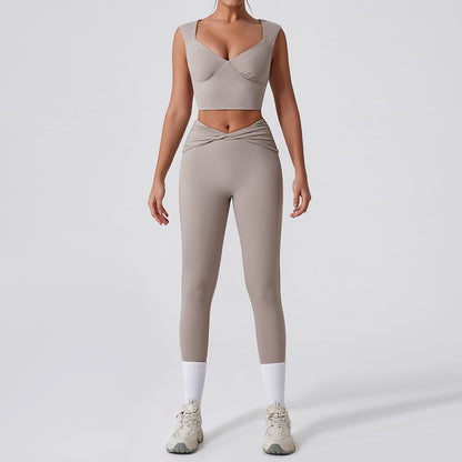 Quick Dry High Waist Yoga Set with Knot Detail Versatile Flattering and for Active Lifestyles