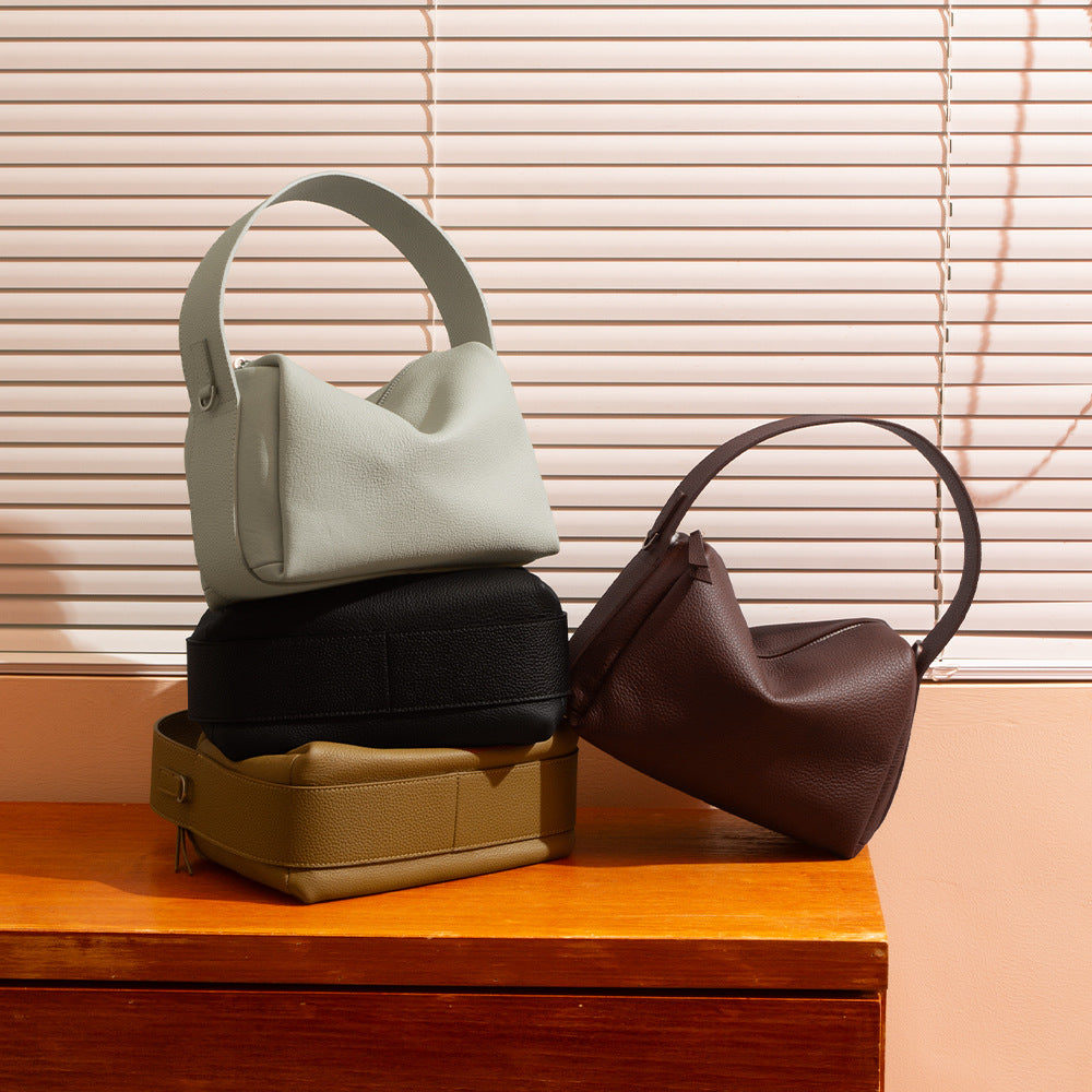 Versatile Genuine Leather Crossbody Bag for Everyday Commute Chic Minimalist Design Elegant Handheld Style Women's Accessory