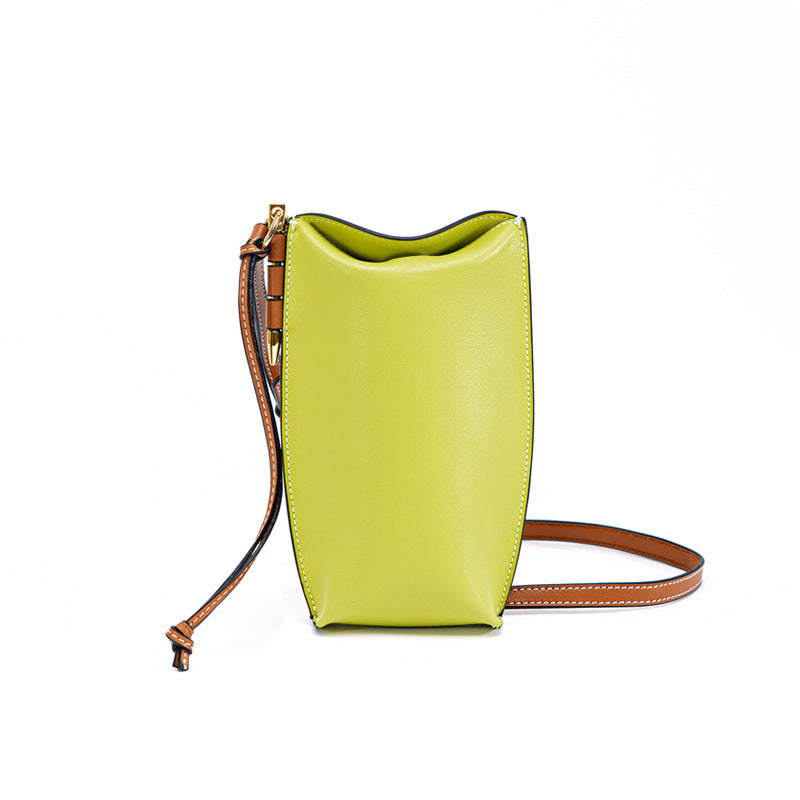 Chic Mini Retro Leather Phone Bag for Women Lightweight Small Purse for Everyday Use